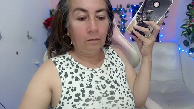 stepmother 105 online show from 09-11-25, 03:12