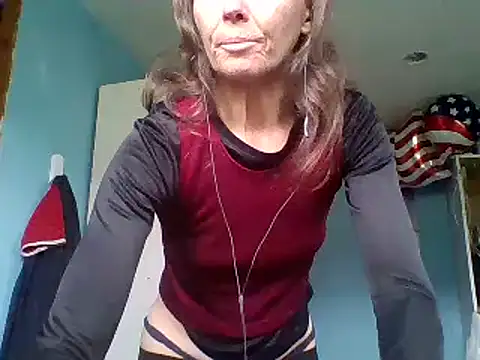 Snapshot of SexyRach75 chatting on 05-25-26, 03:00 SexyRach75 online show from 05-25-26, 03:00