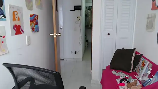 soynanabela28 online show from 11-06-25, 05:17