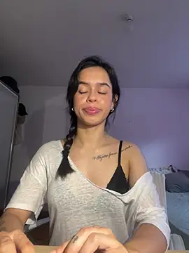 xlovelygirlx online show from 01-09-25, 10:31