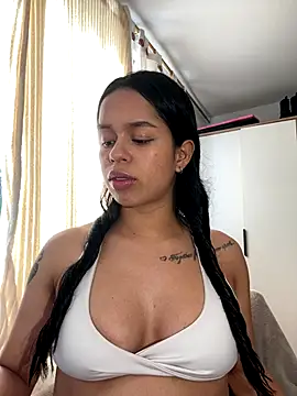 xlovelygirlx online show from 09-29-25, 07:41
