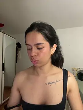 xlovelygirlx online show from 01-11-25, 01:27