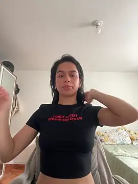 xlovelygirlx online show from 03-19-25, 09:48