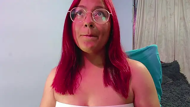 emma luna1986 online show from 03-19-26, 05:07