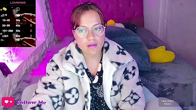 emma luna1986 online show from 03-02-25, 03:56