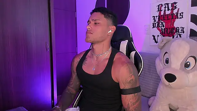 Alessandro Vanni online show from 06-16-26, 02:17