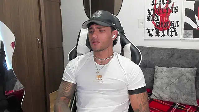 Alessandro Vanni online show from 01-14-26, 01:26