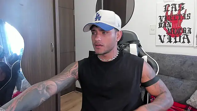 Alessandro Vanni online show from 01-09-26, 01:18