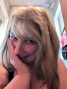 Canadian BBW online show from 12-17-25, 01:10