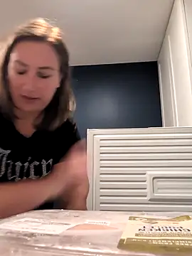 Canadian BBW online show from 11-07-25, 08:24