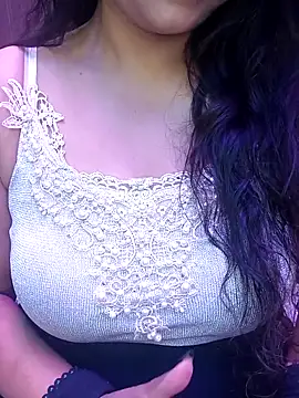 Snapshot of indian_passion chatting on 02-24-26, 06:42 indian passion online show from 02-24-26, 06:42