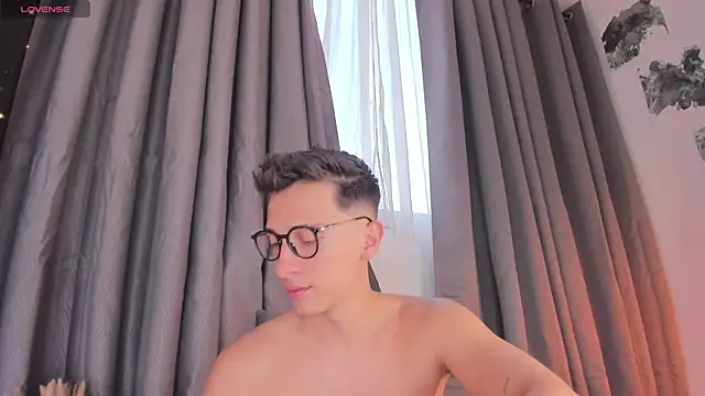 Thiago jones online show from 11-11-25, 09:42