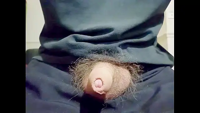 hairyuncut00 online show from 10-12-25, 09:16