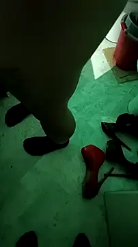 Snapshot of Misspadrona88 chatting on 10-20-25, 11:38 Misspadrona88 online show from 10-20-25, 11:38