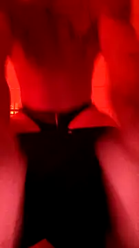 Snapshot of Misspadrona88 chatting on 10-24-25, 03:44 Misspadrona88 online show from 10-24-25, 03:44