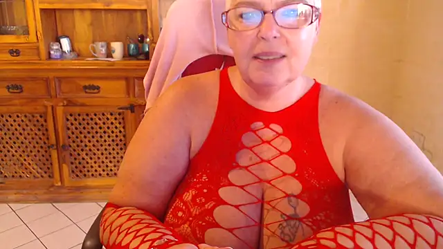 MISS LINDAH online show from 11-09-25, 06:28