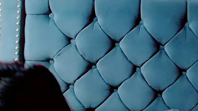 Snapshot of Imannejulienne chatting on 10-14-25, 01:28 Imannejulienne online show from 10-14-25, 01:28