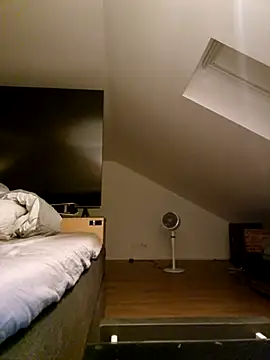 Prinzalbert7xh online show from 04-18-26, 07:07