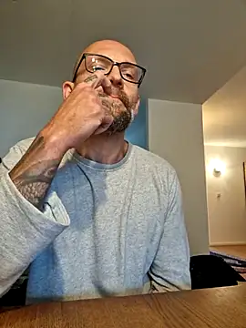 Snapshot of Prinzalbert7@xh chatting on 06-16-26, 05:40 Prinzalbert7xh online show from 06-16-26, 05:40