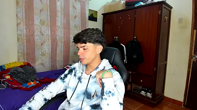 Snapshot of dylancrugerx chatting on 01-02-25, 08:46 dylancrugerx online show from 01-02-25, 08:46