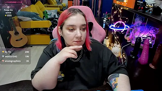 Softie Sofy online show from 03-21-25, 09:45