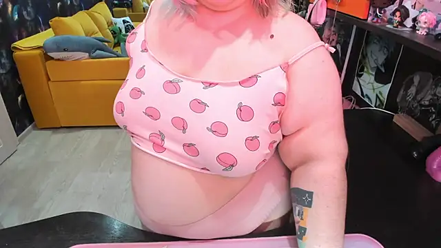 Softie Sofy online show from 06-25-26, 02:42