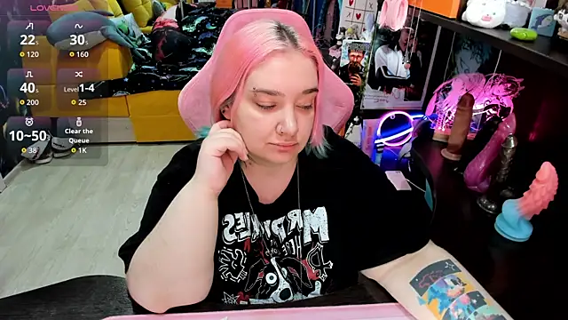 Softie Sofy online show from 04-04-26, 03:13