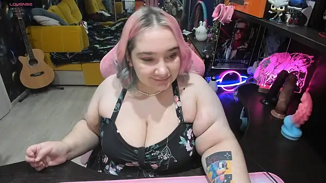 Softie Sofy online show from 09-23-25, 01:45