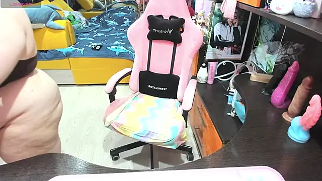 Softie Sofy online show from 02-20-26, 03:14