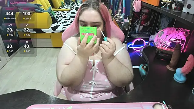 Softie Sofy online show from 11-07-25, 03:44