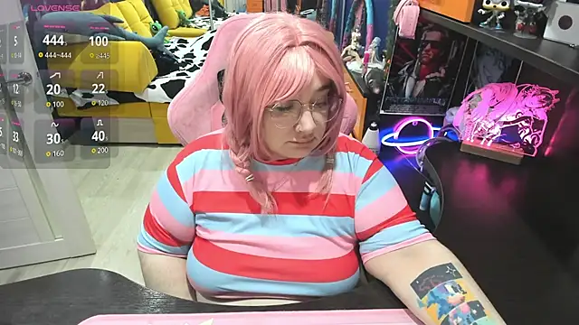 Softie Sofy online show from 11-11-25, 12:27