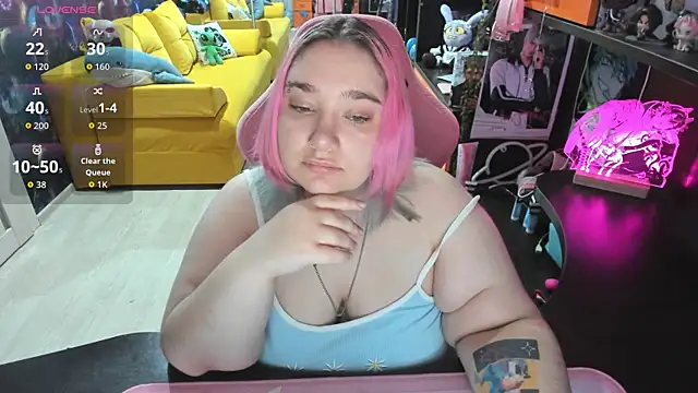 Softie Sofy online show from 06-12-26, 02:42