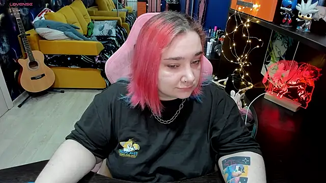 Softie Sofy online show from 03-22-25, 03:20