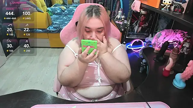 Softie Sofy online show from 10-24-25, 02:32