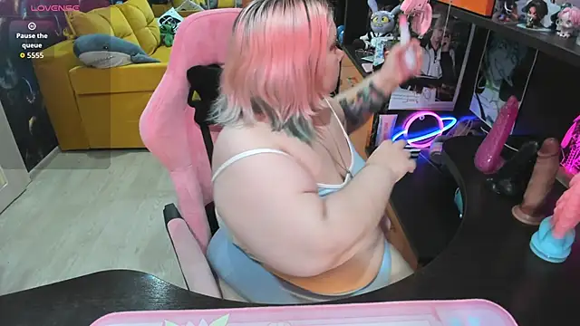 Softie Sofy online show from 06-02-26, 04:12