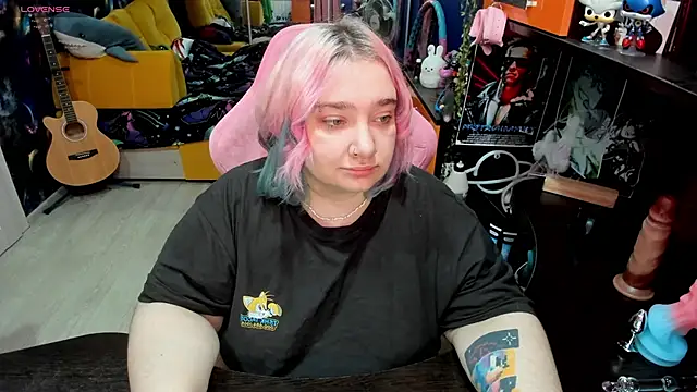 Softie Sofy online show from 09-20-25, 02:16