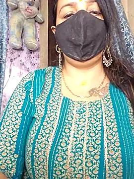Snapshot of cute-tanvi chatting on 04-28-26, 12:53 cute-tanvi online show from 04-28-26, 12:53
