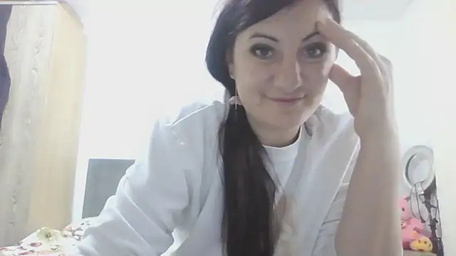 Snapshot of Naughtyredd chatting on 05-21-26, 10:45 Naughtyredd online show from 05-21-26, 10:45
