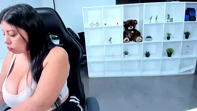 natural bigboobs online show from 12-02-25, 08:54