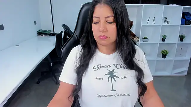 natural bigboobs online show from 11-29-25, 07:36