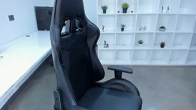 natural bigboobs online show from 10-29-25, 07:46