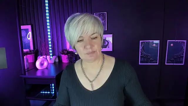 CarmenSoft online show from 11-16-25, 08:57