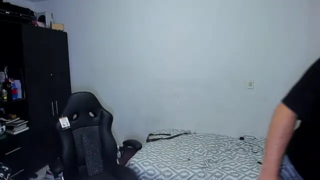 ares sexxx online show from 04-15-26, 09:26