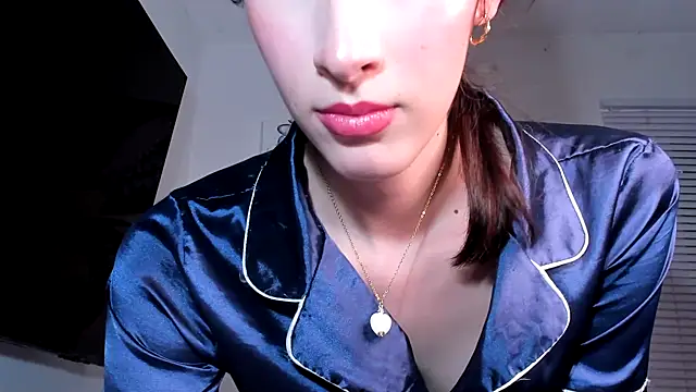 valeria gonzales  online show from 03-08-25, 12:11