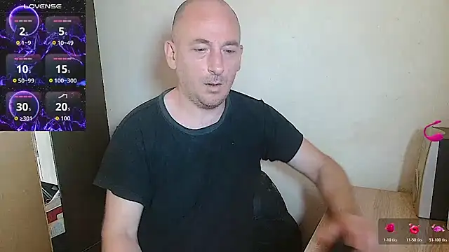 Snapshot of Johan___Barker chatting on 06-12-26, 10:57 Johan Barker online show from 06-12-26, 10:57