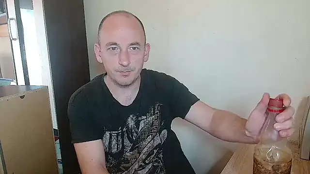 Johan   Barker online show from 03-25-26, 12:48