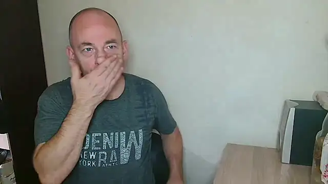 Johan   Barker online show from 12-16-25, 11:03