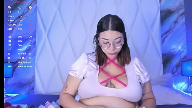 Snapshot of DanniaMonroee chatting on 07-22-26, 11:34 DanniaMonroee online show from 07-22-26, 11:34