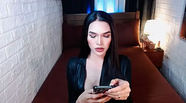 Snapshot of Sexy_Adrestia chatting on 03-11-25, 09:24 Sexy Adrestia online show from 03-11-25, 09:24