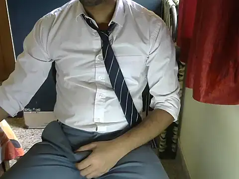 aloneboy1996 online show from 10-11-25, 07:42